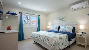 5 chambres, coffres-forts dans les chambres, bureau