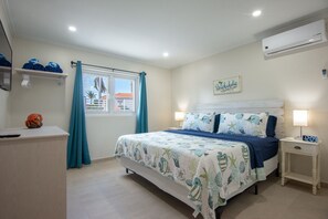 5 bedrooms, in-room safe, desk, iron/ironing board