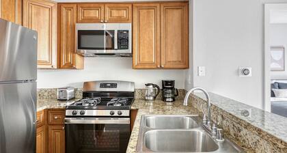 Sunny North Hollywood 2BR w/ Gym & Pool, near TJ & Shops, by Blueground