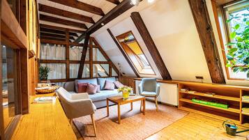 Fernseher, Stereoanlage