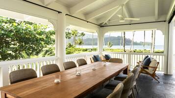 Rumah, 5 kamar tidur | Tempat makan outdoor