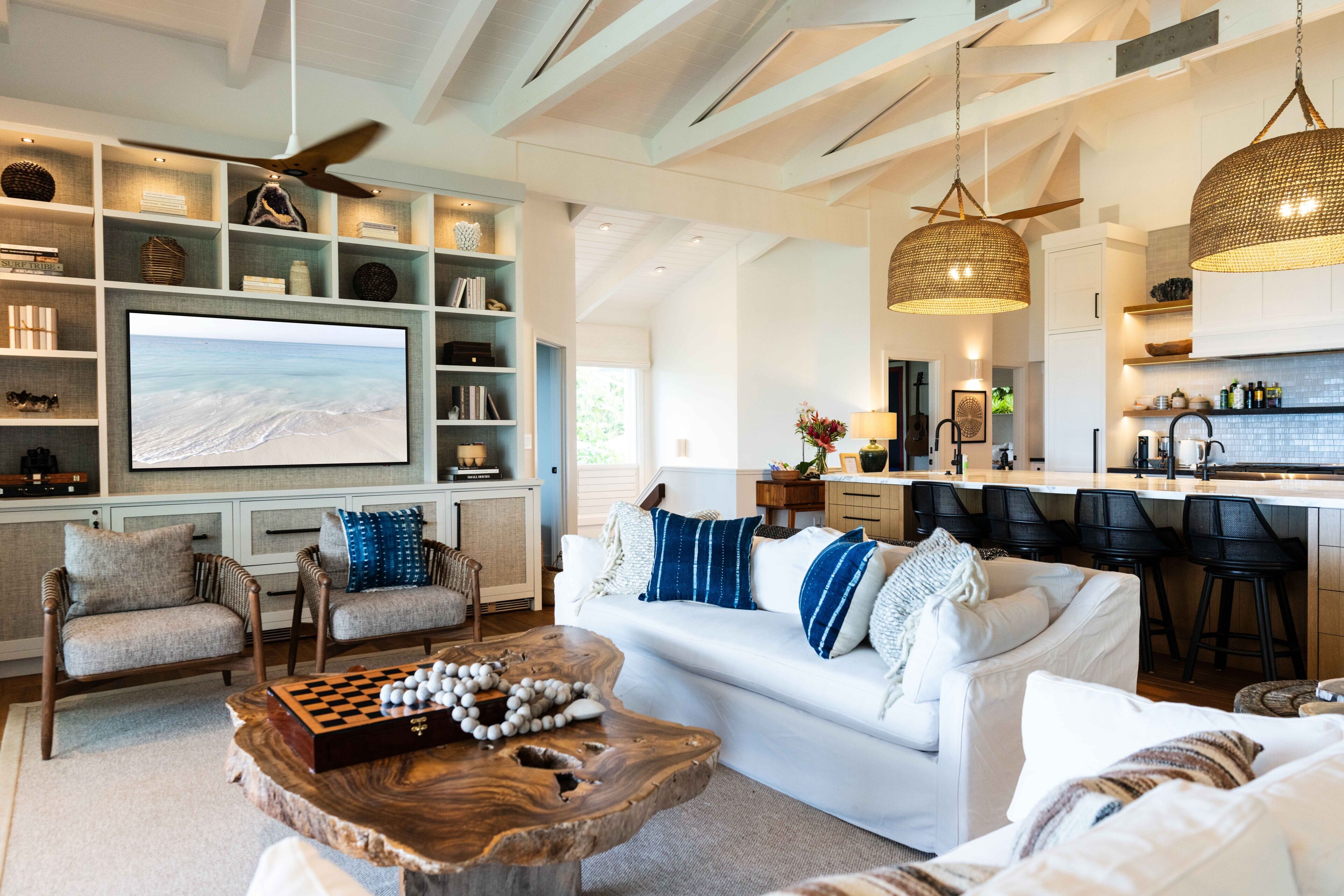 منزل - ٥ غرف نوم | منطقة المعيشة | تلفزيون ذكي، خدمات بث