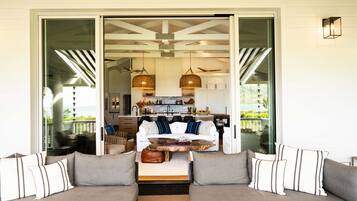 House, 5 Bedrooms | Living area | Smart TV, streaming services