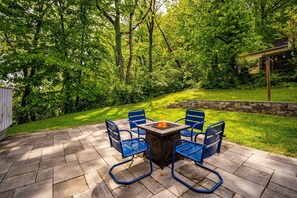 House, 1 Bedroom | Outdoor dining