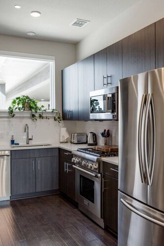 Capitol View Condos by One Fine Bnb - Paramount