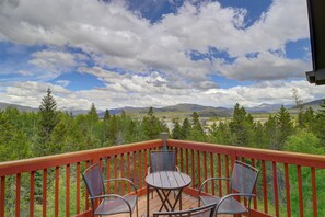 Terrace/patio - Prospector Point E 4br 3.5ba 4 Bedroom Townhouse by RedAwning (Frisco)