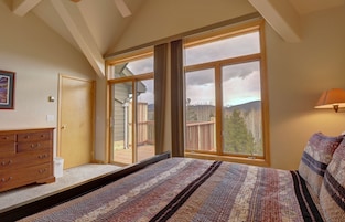 Condo, 3 Bedrooms | 3 bedrooms, laptop workspace, iron/ironing board, free WiFi