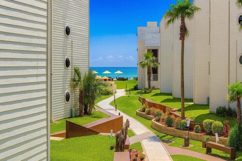 Renovated Beachfront Condo * 2 Pools *Tons of Beds (Bahia Mar #426) by RedAwning