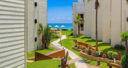 Renovated Beachfront Condo * 2 Pools *Tons of Beds (Bahia Mar #426) by RedAwning