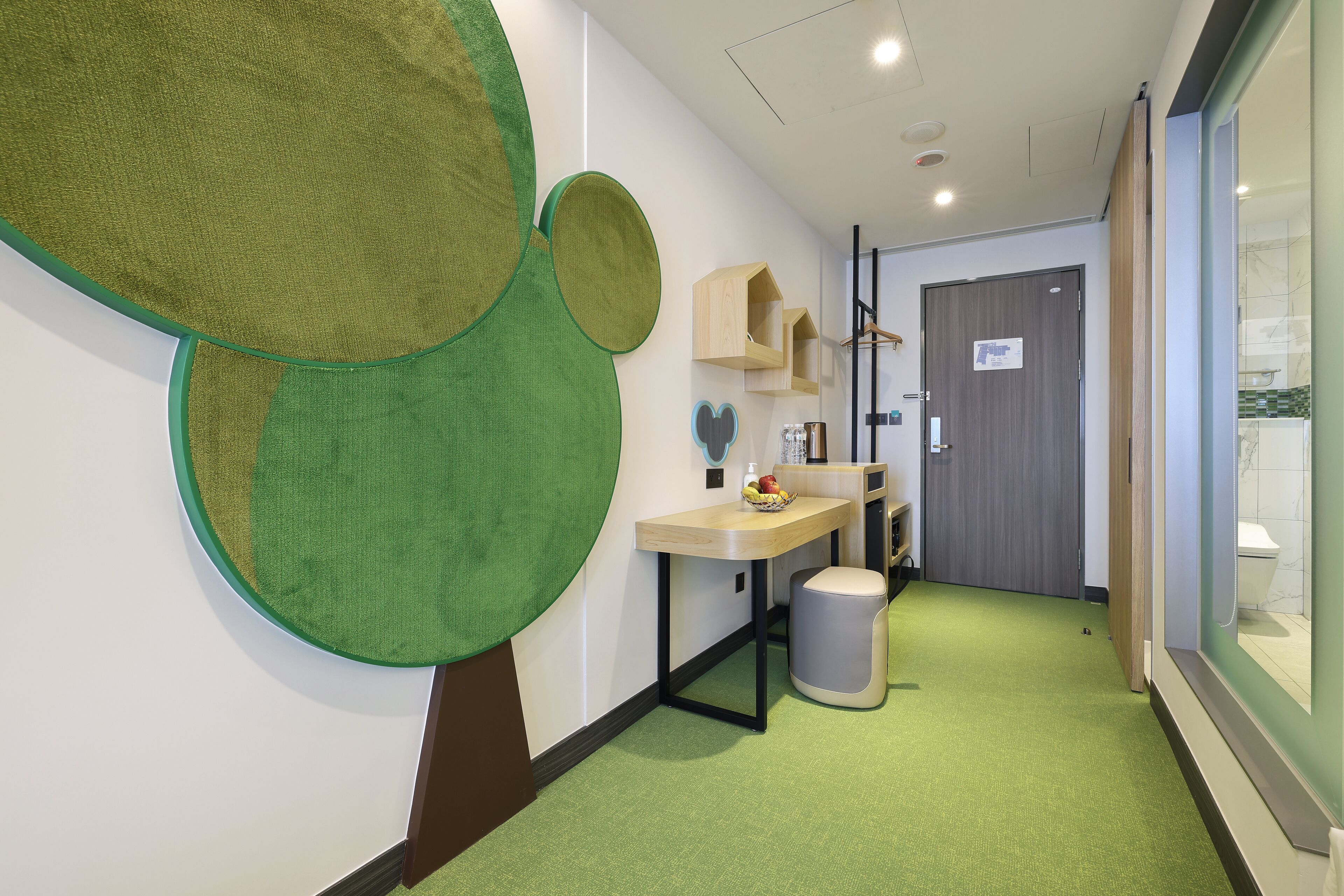 superior quadruple room | 1 bedroom, minibar, desk, free wifi