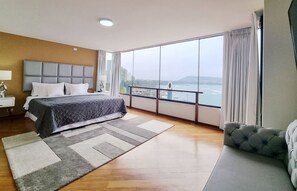 4 Schlafzimmer, Schreibtisch, Bügeleisen/Bügelbrett, kostenloses WLAN
