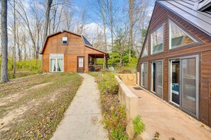 Exterior - Family Home: Swim Spa, Patios, Grill + Fire Pit (Delaware)