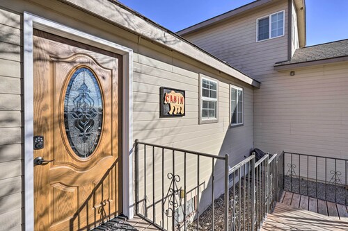 'The Cabin' at Grand Valley Getaway w/ Grill!