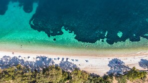 Villa luxueuse, salle de bain privée (Villa Anna) | Plage | Plage à proximité, serviettes de plage, plongée avec masque et tuba