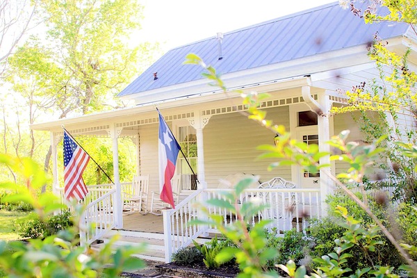 Authentic country charm!