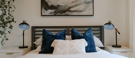 3 bedrooms, desk, travel cot, free WiFi