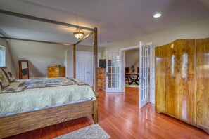 3 bedrooms, free WiFi, bed sheets