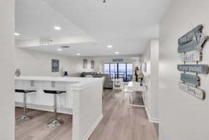 Condo, 2 Bedrooms | Interior