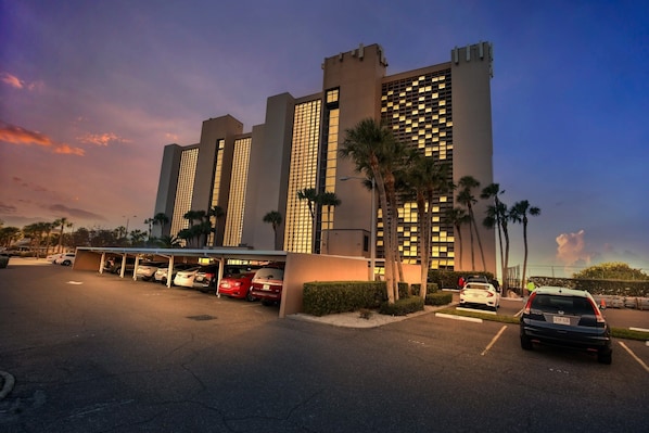 Condo, 2 Bedrooms | Exterior
