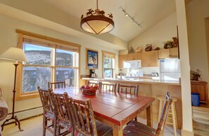 Condo, 3 Bedrooms | Dining