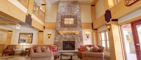 Condo, 1 Bedroom | Living area