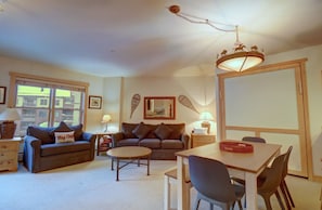 Condo, 1 habitación | Interior