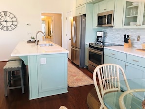 House, 2 Bedrooms | Private kitchen - Holden Hideaway 2 Bedroom Condo by RedAwning (Supply)