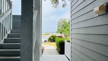 Condo, 2 Bedrooms | Property grounds
