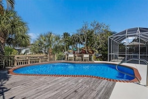 House, 2 Bedrooms | Kolam renang