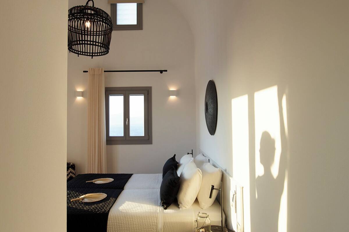 Grand Suite 4, Outdoor Heated Jacuzzi | ミニバー、デスク、防音設備、WiFi (無料)