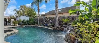 5BR/3BA House, POOL/HOT TUB