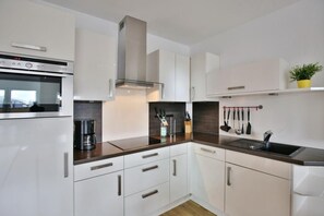 Køleskab, mikrobølgeovn, ovn, opvaskemaskine