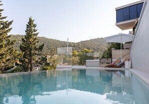 Opvarmet pool