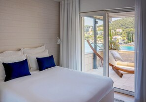 4 habitaciones, tabla de planchar con plancha y cuna de viaje