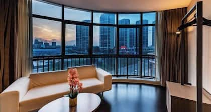 Jinjiang Inn Select Suzhou Shengze Sunhuxilu Hotel