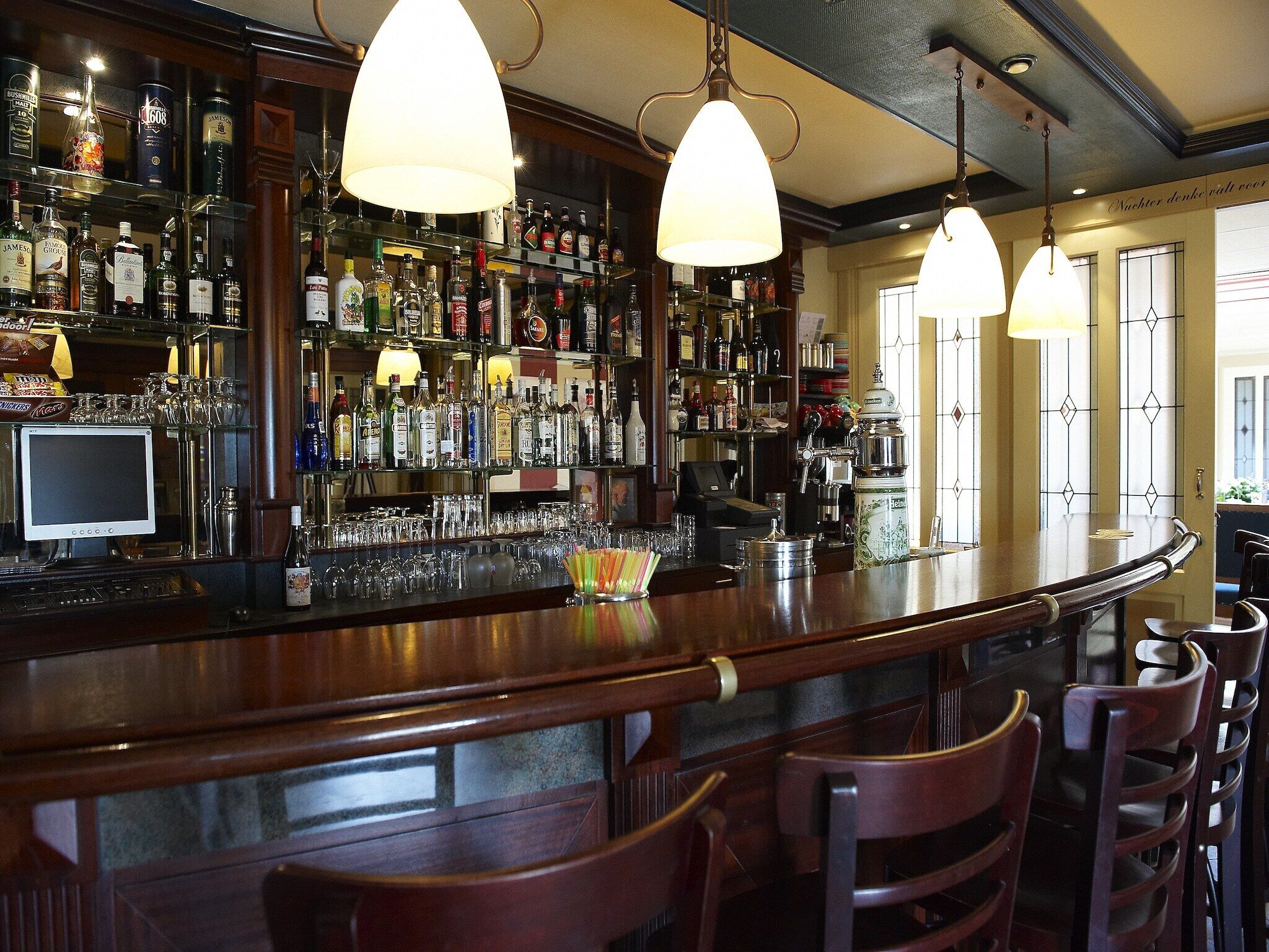 Bar (en la propiedad)