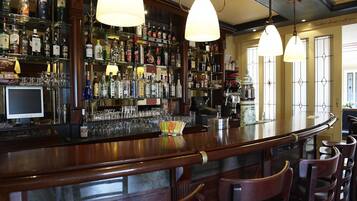 Bar (en la propiedad)