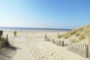 Una playa cerca