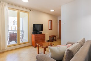 Standard Apartment | Living area