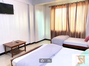 Deluxe Triple Room | Iron/ironing board, free WiFi, bed sheets - Hotel Asia (Islamabad)