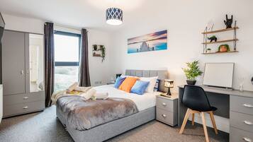 Huoneisto, 1 keskisuuri parisänky ja vuodesohva | 1 makuuhuone, silitysrauta/-lauta, ilmainen Wi-Fi, vuodevaatteet