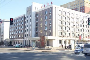 Unclassified image, 2 of 3, button - Beiyuan Hotel (Sunwu)