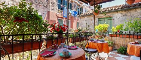 Restauration en plein air