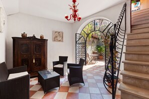 Interior - Venetian House in Castello near St. Mark's Square (Venezia)