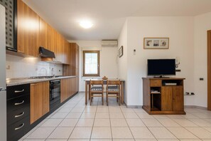 雪櫃、焗爐、爐具、咖啡機/沖茶器