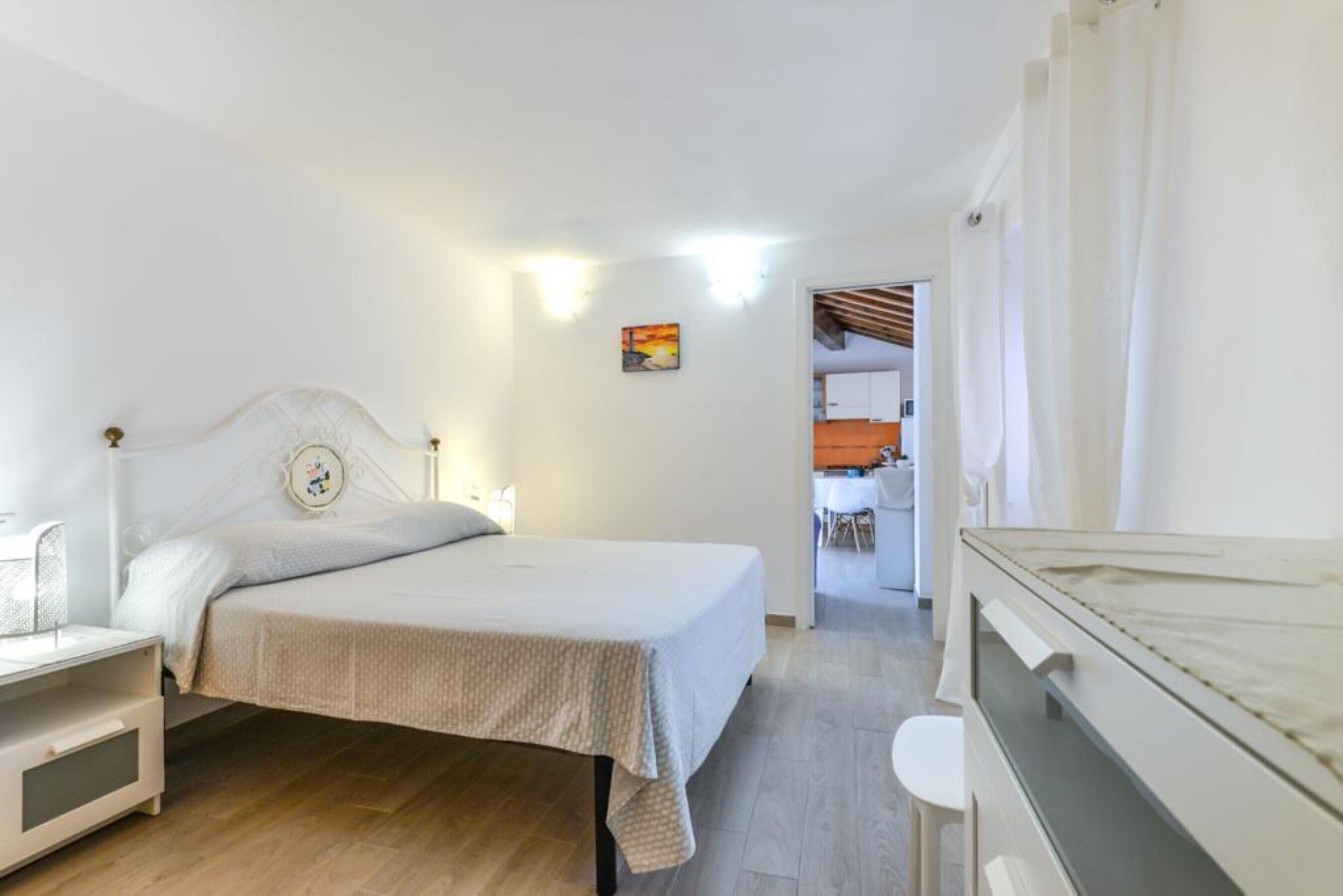 1 slaapkamer, een strijkplank/strijkijzer, gratis wifi