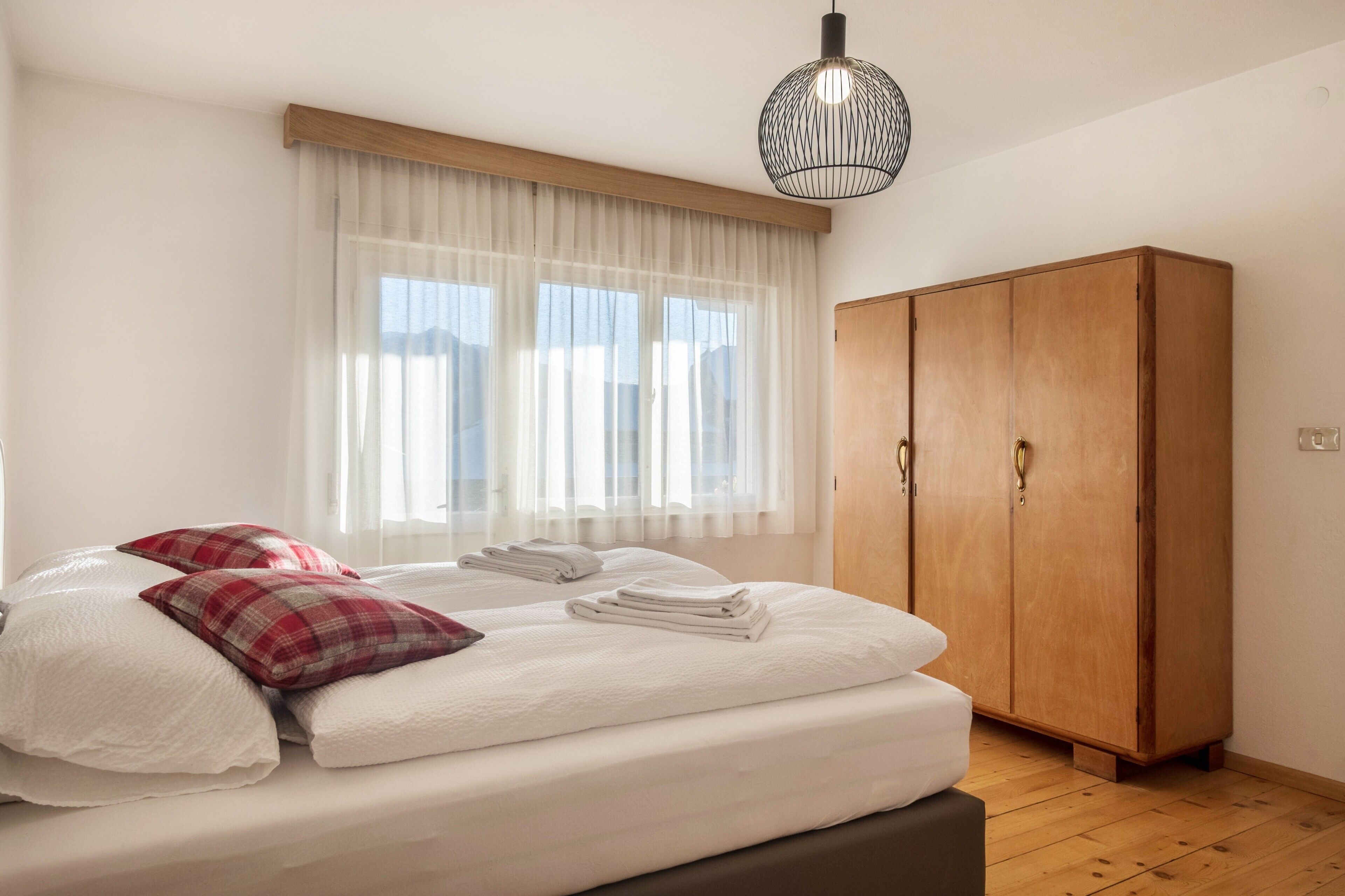 2 habitaciones, wifi gratis y ropa de cama 