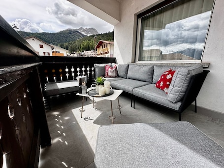 Property grounds. Apartment Ciasa De Marugiana near the ski area with mountain view, Wi-Fi and terrace