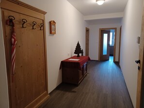 Interior - Apartment Ciasa De Marugiana near the ski area with mountain view, Wi-Fi and terrace (Vigo di Fassa)