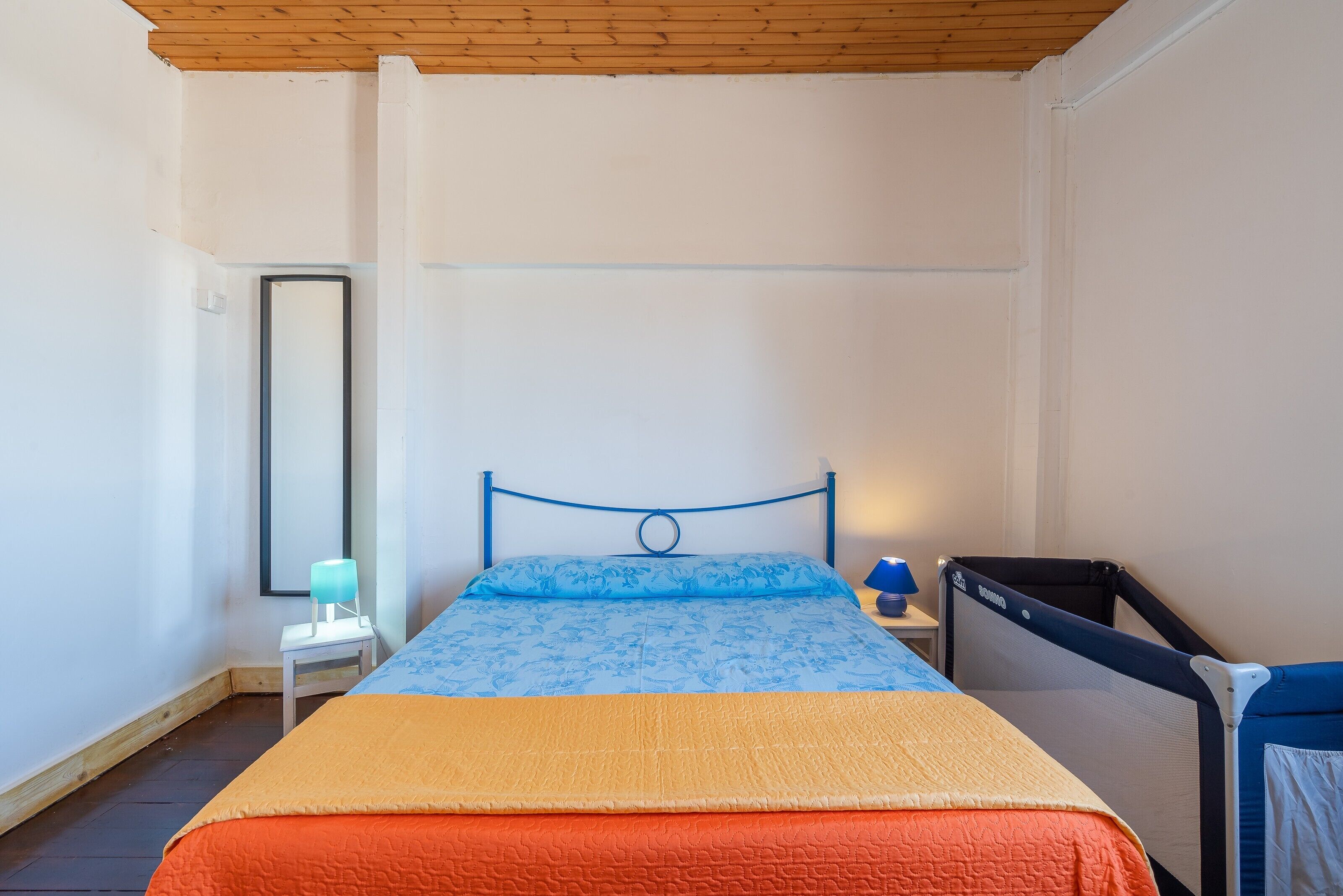 3 quartos, ferros/tábuas de passar roupa, Wi-Fi de cortesia